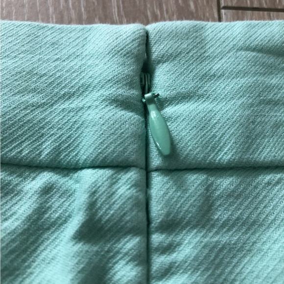 J. Crew The Pencil Skirt in Mint Green Size 4 - Picture 6 of 10